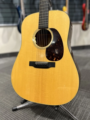 Martin Guitars - D-18 STD